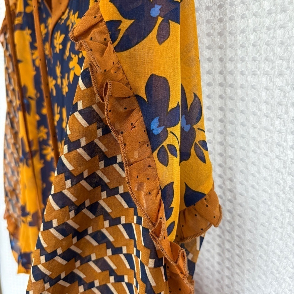 cabi Harmony Blouse - Picture 7 of 12